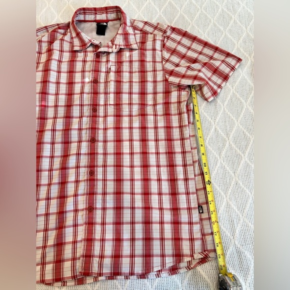 North Face Men’s Red/White Plaid Button Down Shirt. Size large. - Picture 6 of 10